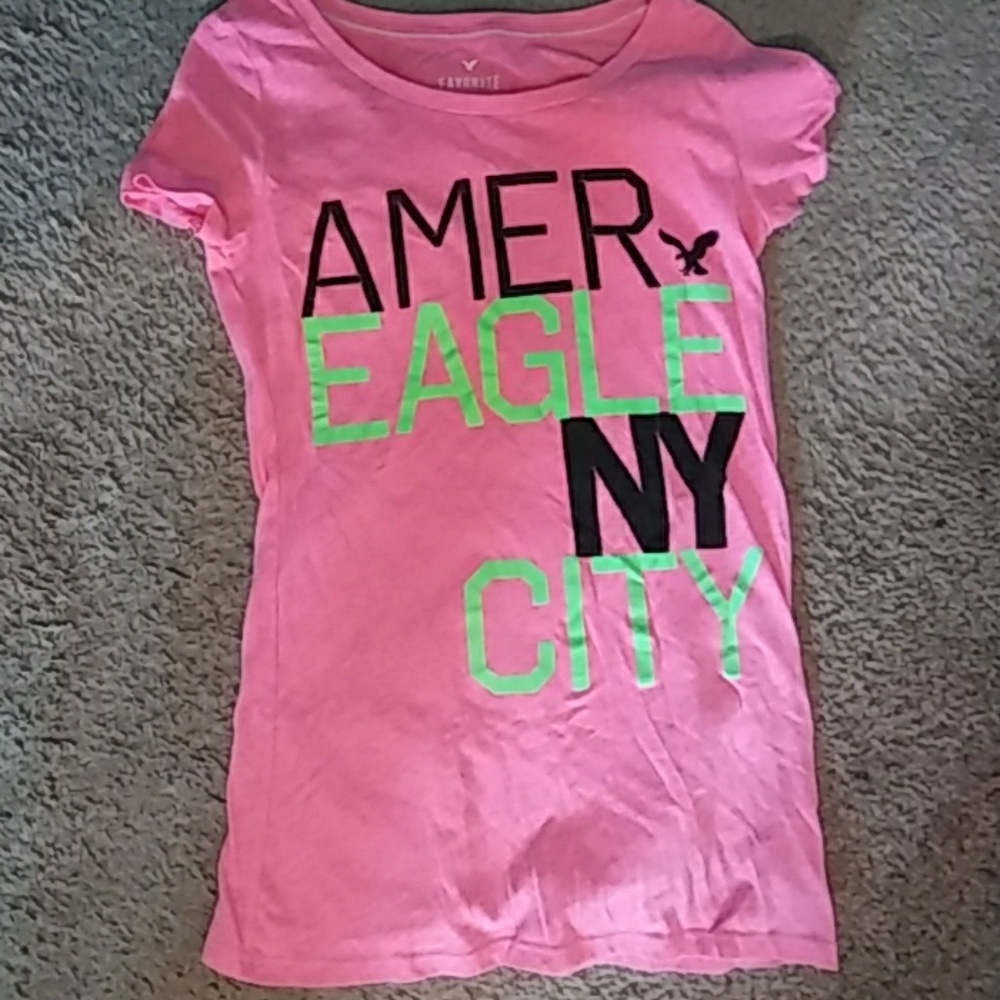 Pink American eagle tee shirt